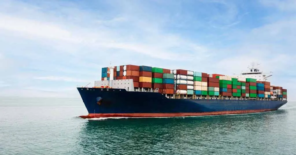 China Keeps Pace with South Korea, Launching Second Methanol Containership