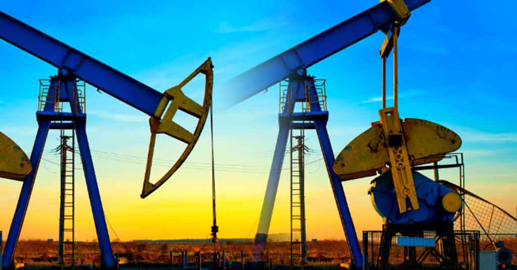 Oil Prices Retreat Amidst Substantial Builds in US Fuel Inventories